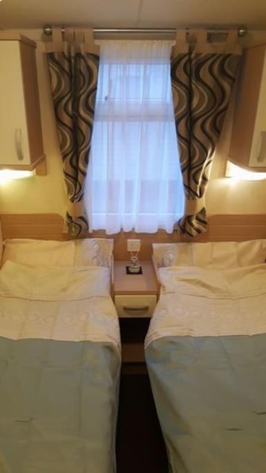 Ferienwohnung Cozy And Relaxing With Stunning Sea Views Lytchett Minster Exterior foto